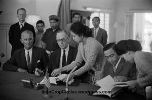 Penandatanganan Kontrak Freeport di Jakarta Indonesia, 1967. Sumber foto: The Netherlands National News Agency (ANP)